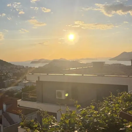 Tina Apartmán